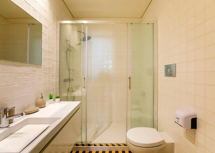 Oliveira Apartment's *