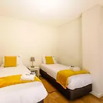 Oliveira Apartment's *