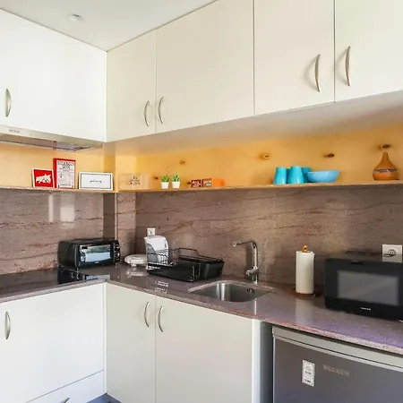 Апартаменты Oliveira Apartment's