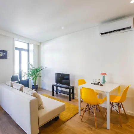 Апартаменты Oliveira Apartment's