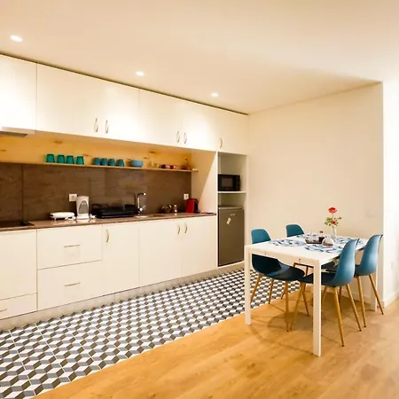 Oliveira Apartment's Апартаменты