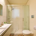 Oliveira Apartment's *