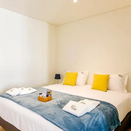 Oliveira Apartment's