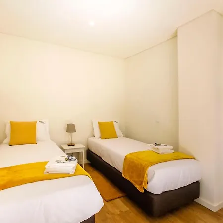 Oliveira Apartment's *