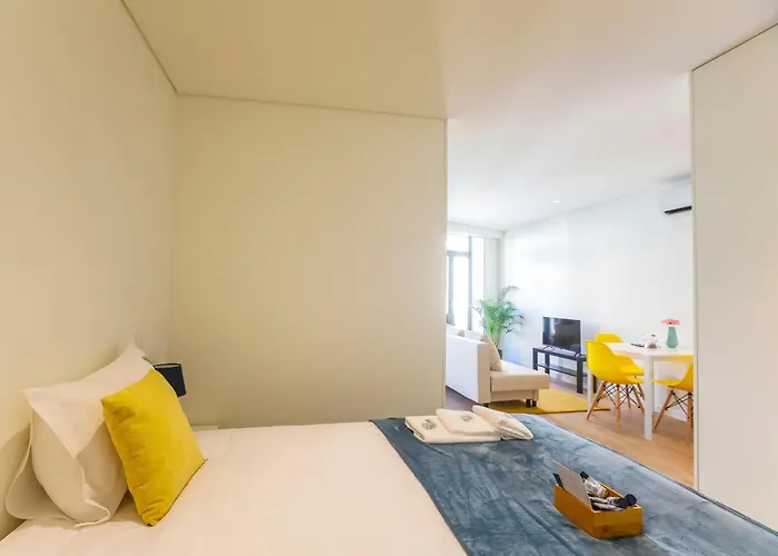 Oliveira Apartment's